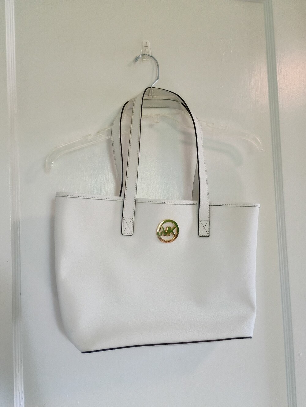 Michael Kors Jet Set Optic White Medium Leather Travel Tote Purse Shoulder Bag